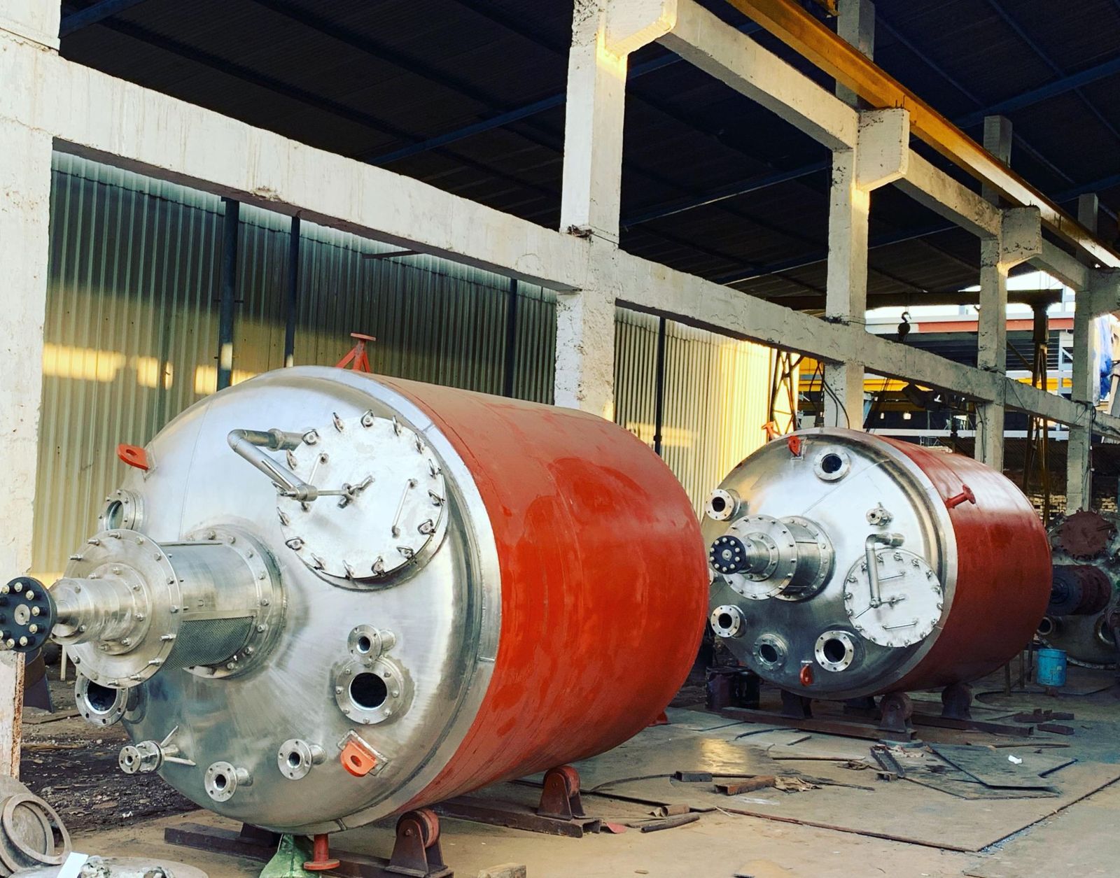 Jacketed reactors with stainless steel dished ends